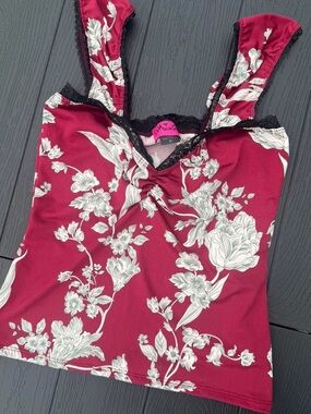 DeMi Loon y2k red floral tank top with black lace trim